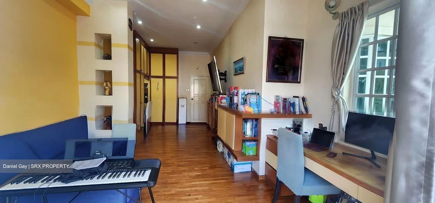 Seletar Garden (D28), Terrace #576268371